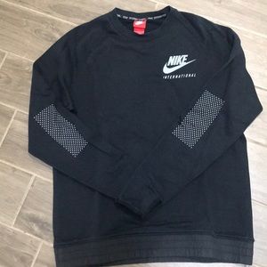 NIKE INTERNATIONAL BJSCK SWEATSHIRT LARGE